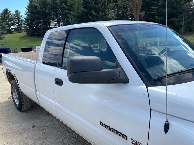 2001-dodge-ram-2500-image-17