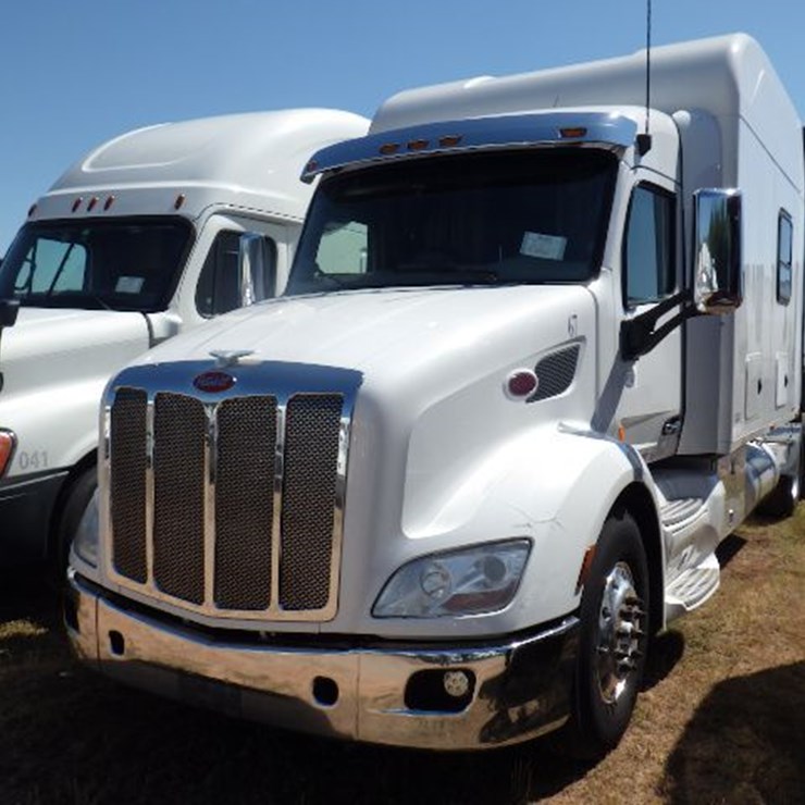 2018 PETERBILT 579