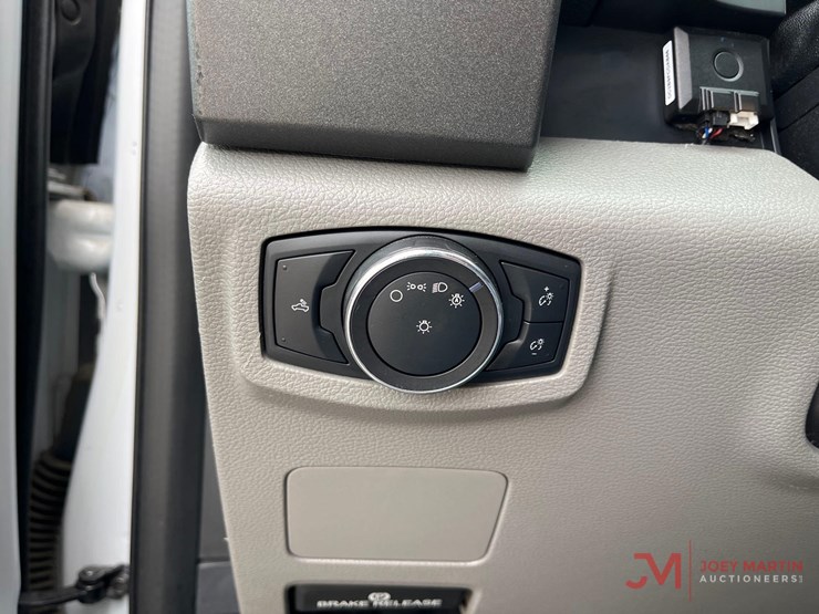 2019-ford-f350-sd-image-15