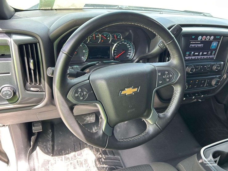 2018-chevrolet-silverado-1500-image-16