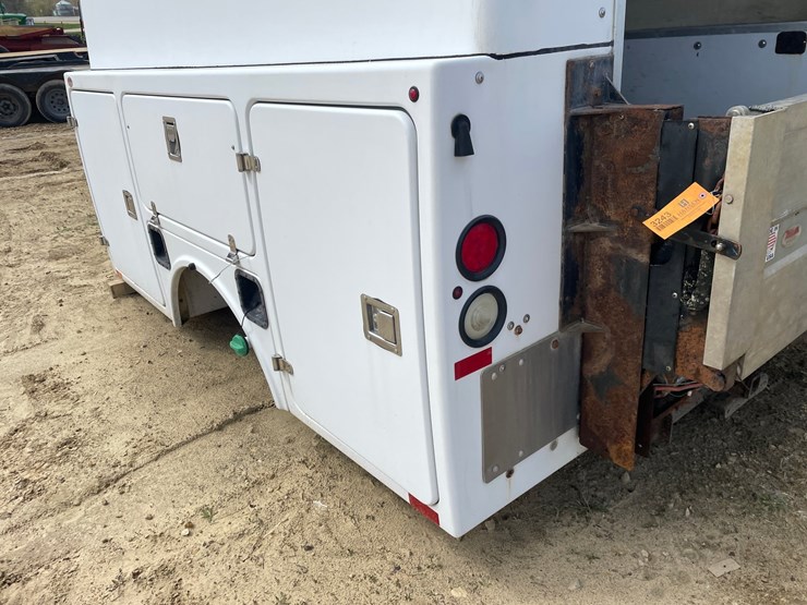 ford-f550-image-23