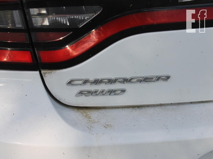 2018-dodge-charger-image-15