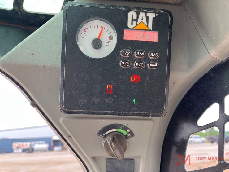 caterpillar-249d-image-8