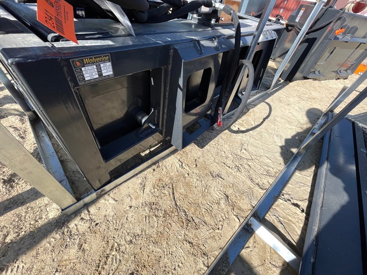 #2341-•-new-wolverine-skid-steer-screening-bucket-attachment-image-5