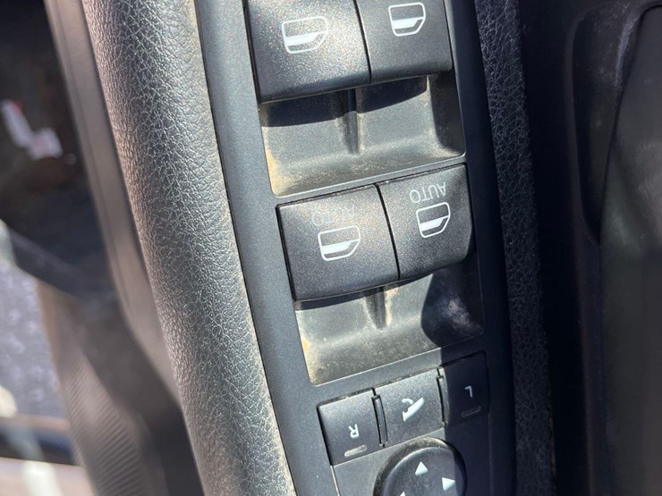 2020-dodge-ram-2500-image-12