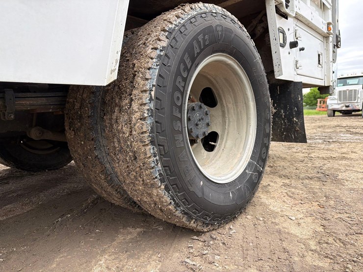 2021-chevrolet-3500hd-image-10