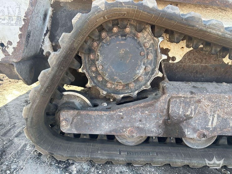 2020-bobcat-t450-image-22