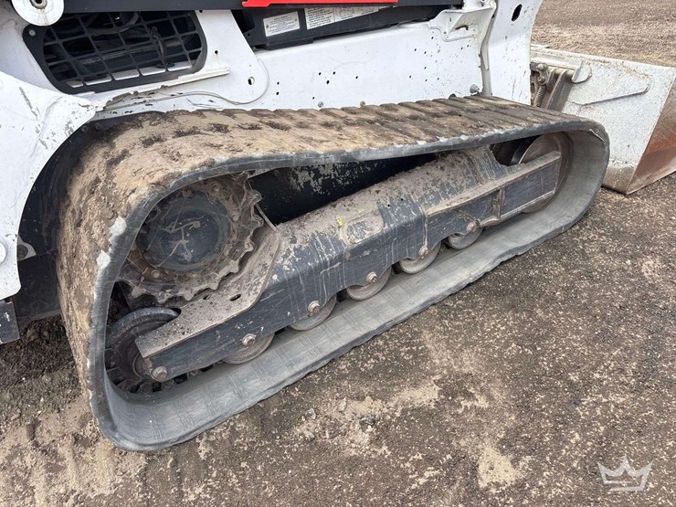 2021-bobcat-t740-image-7