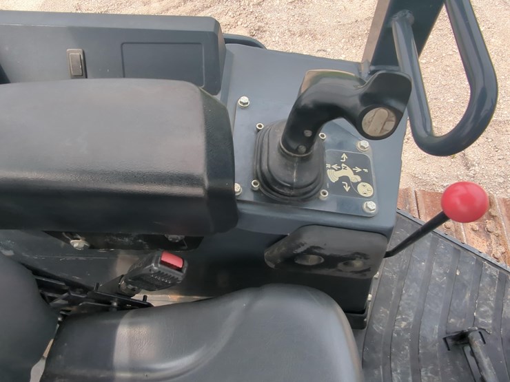 2022-deere-450-lt-image-18