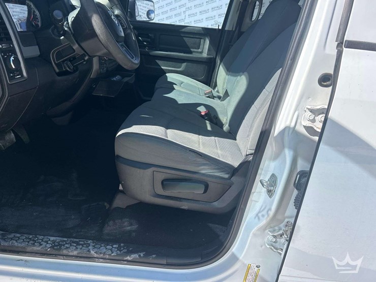 2018-dodge-1500-image-13