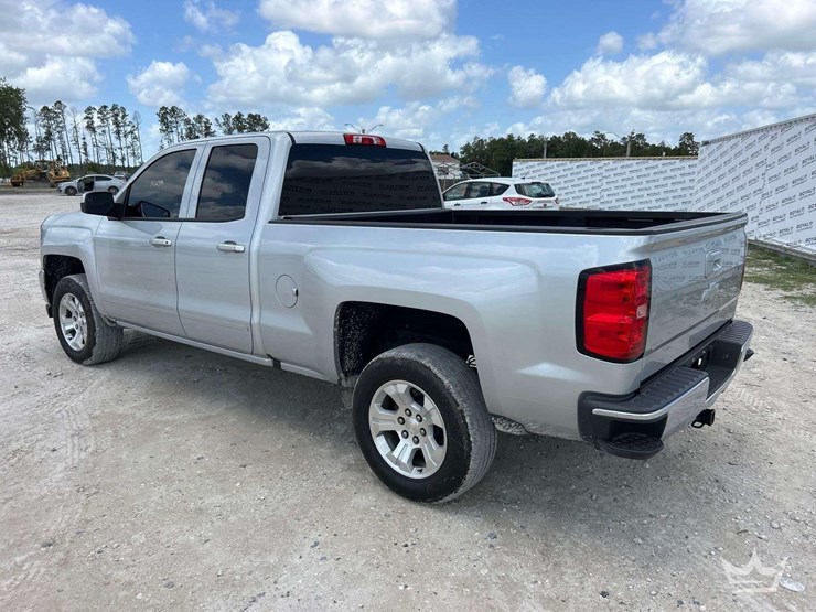 2018-chevrolet-silverado-1500-image-4