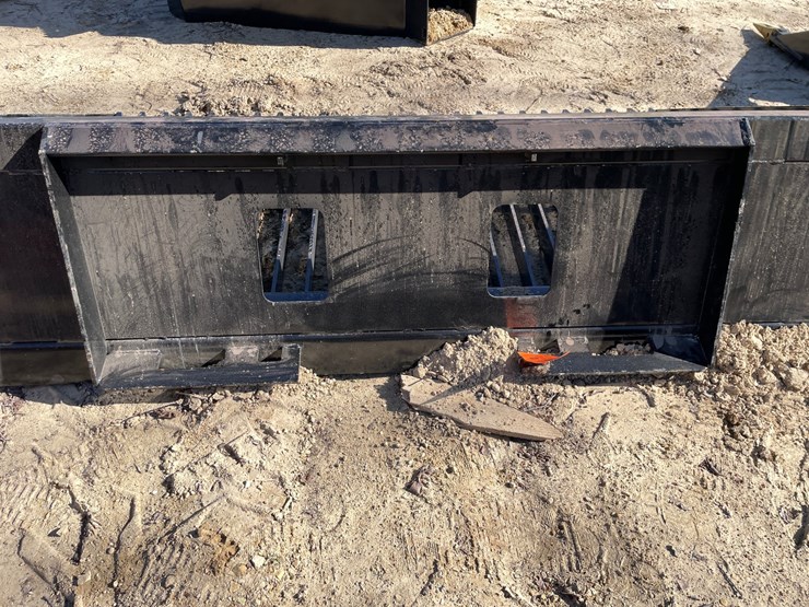 #2331-•-new-wolverine-66"-skid-steer-skelton-high-side-bucket-image-11