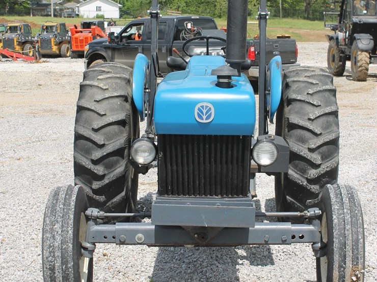 new-holland-3930-image-8