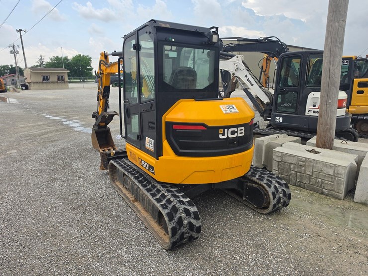 2022-jcb-50z-1-image-15