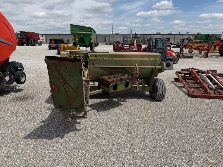 john-deere-346-image-5