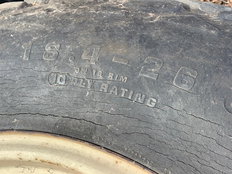 diamond-tread-tires-image-3