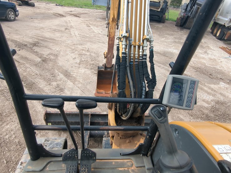 2021-caterpillar-305e2-image-16