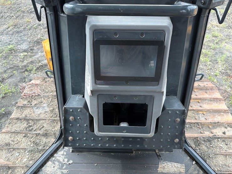2024-deere-650-lgp-image-26