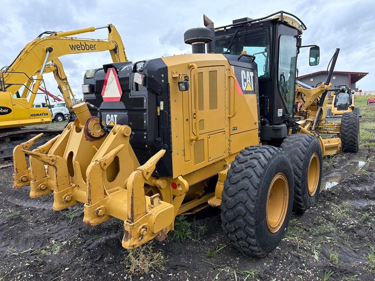 caterpillar-140m2-image-5