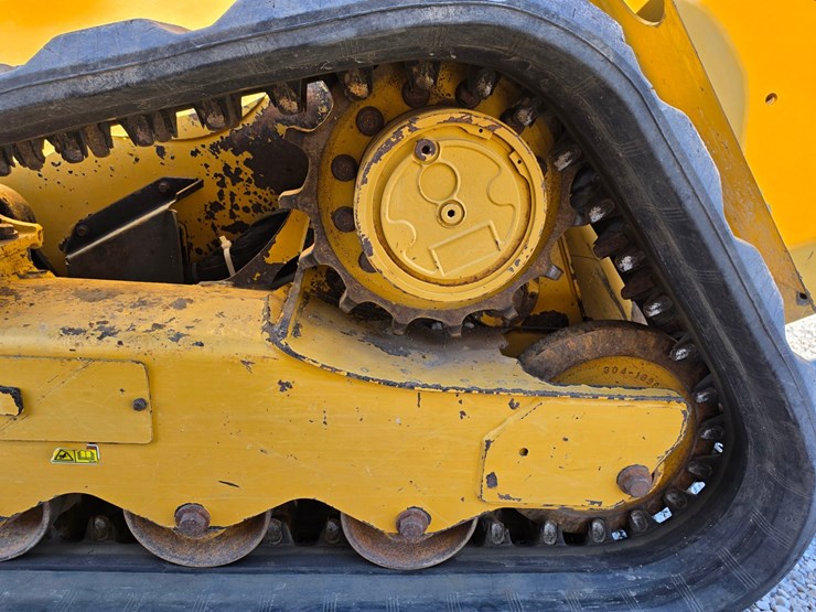 2016-caterpillar-259d-image-16