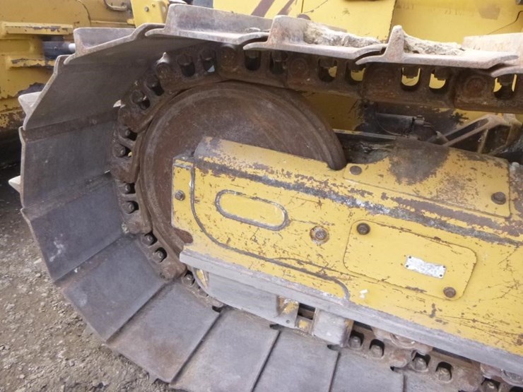 2015-caterpillar-d4k2-lgp-image-24