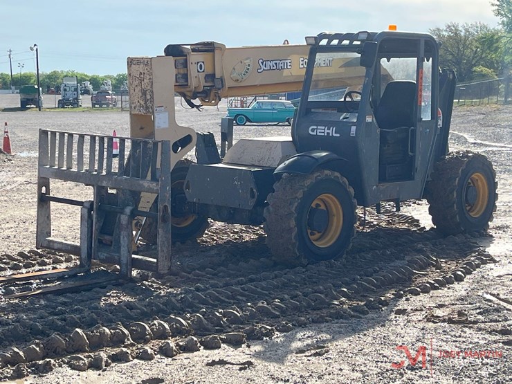 gehl-r56-34-telehandler-image-5