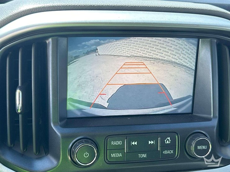 2016-chevrolet-colorado-image-15
