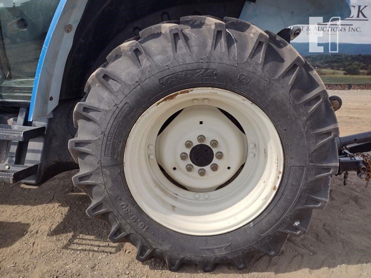 new-holland-ts110-image-16