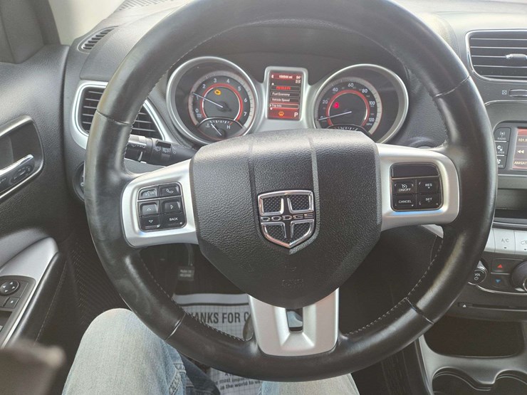 2013-dodge-journey-sxt-image-15
