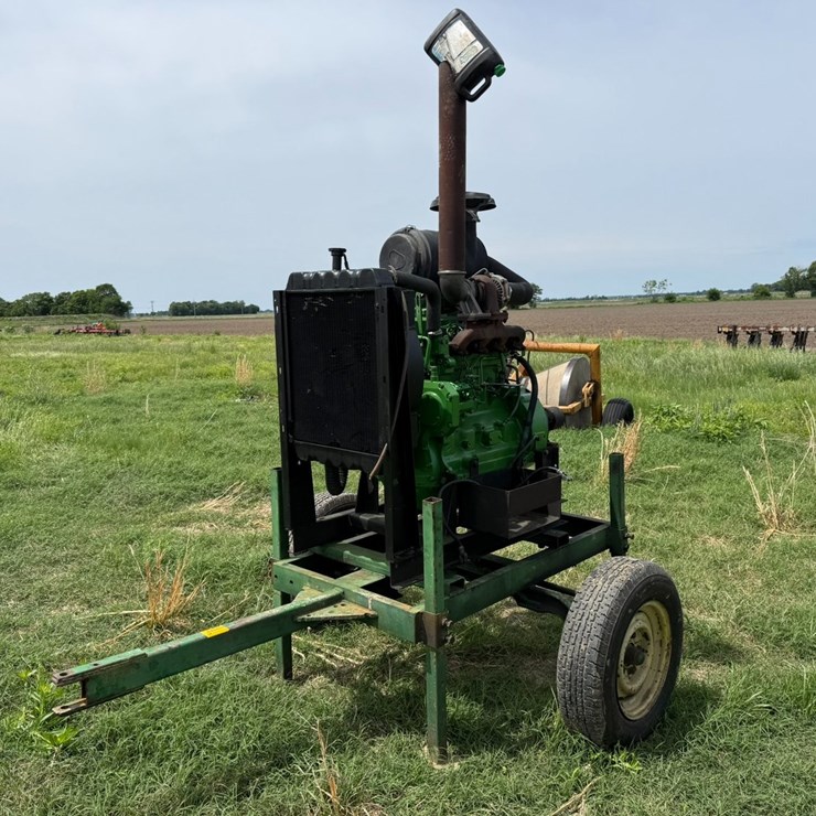 #45632 • John Deere 4 cyl Power Unit w/ Trailer