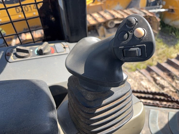 2018-caterpillar-d5k2-lgp-image-18