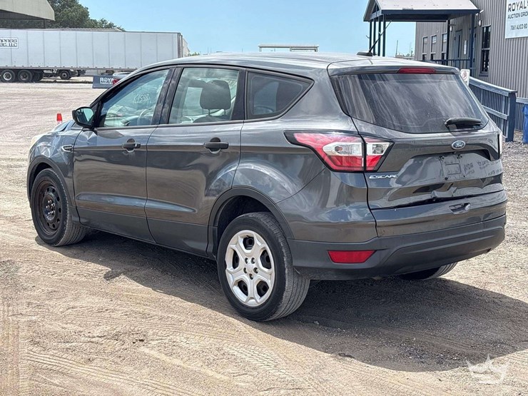 2017-ford-escape-image-4