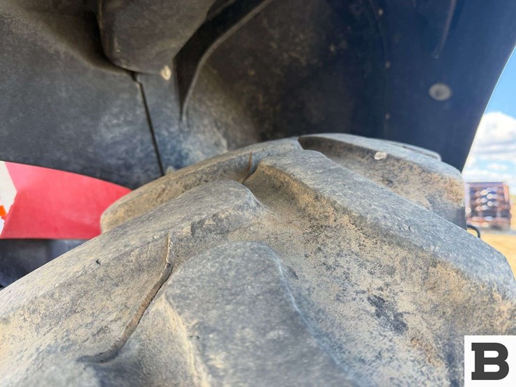 2015-case-ih-magnum-310-image-71