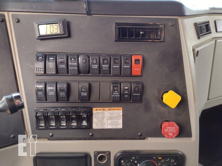 2019-western-star-4700-image-11