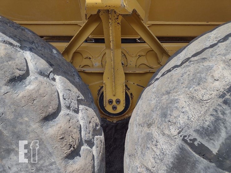 deere-300d-image-29