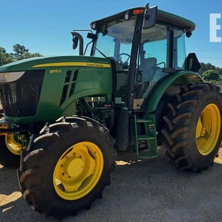 2015 JOHN DEERE 6115D
