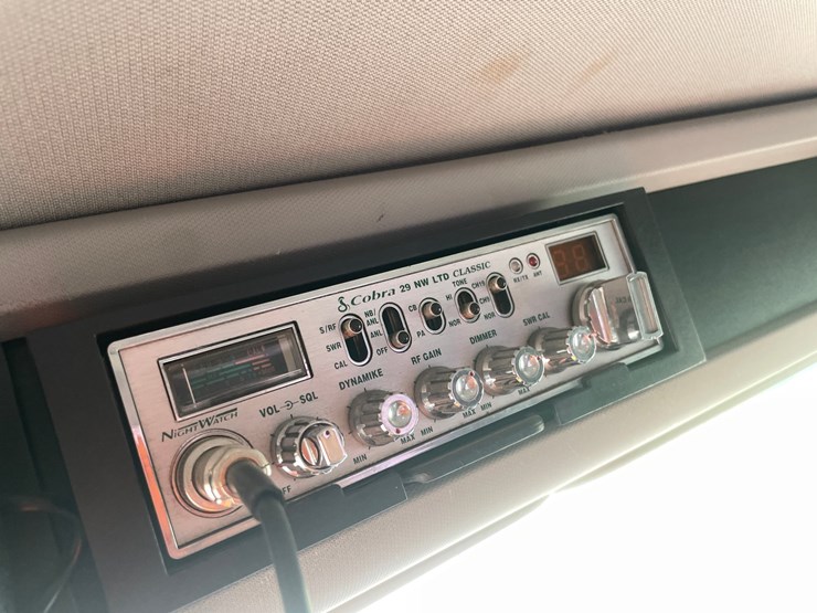 2015-kenworth-t880-image-106