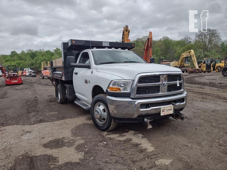 2011-dodge-ram-3500hd-image-35