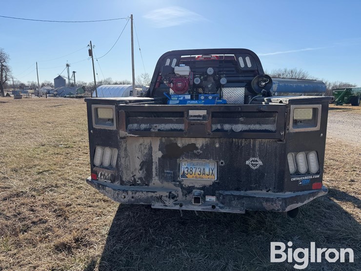 2019-chevrolet-silverado-3500-image-6