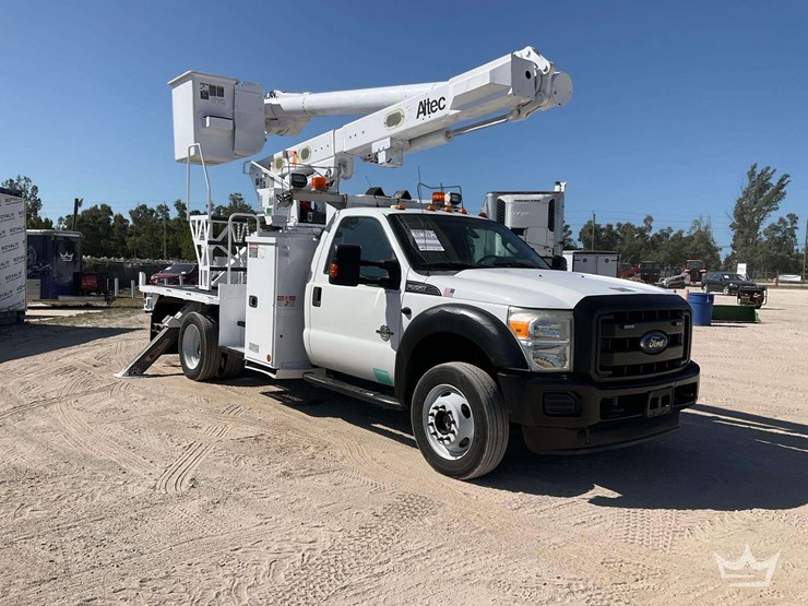 2015-altec-l37m-image-2