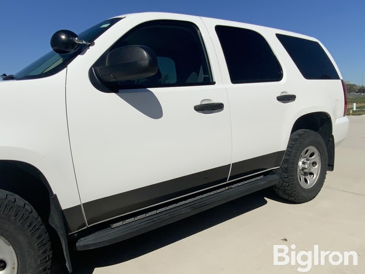 2013-chevrolet-tahoe-image-14