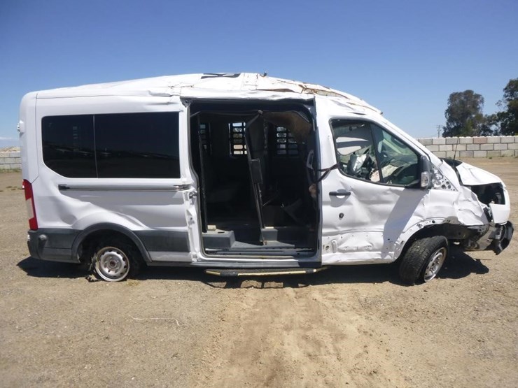 2019-ford-transit-image-9