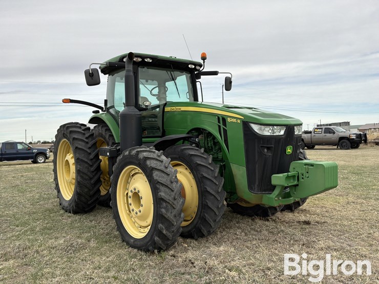 2013-john-deere-8285r-image-3