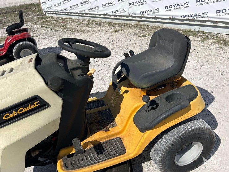 2011-cub-cadet-ltx1040-image-12