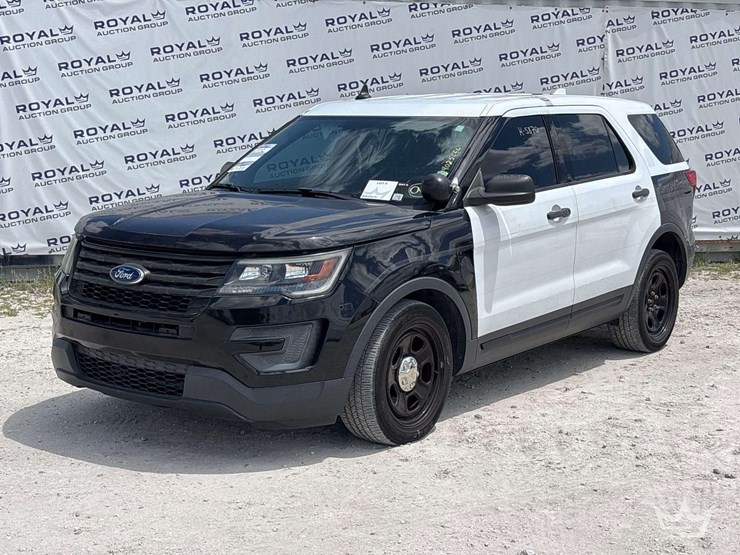 2017-ford-explorer-image-1