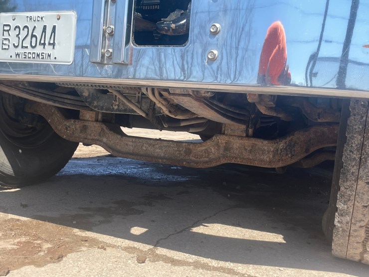2013-mack-granite-104fr-image-48
