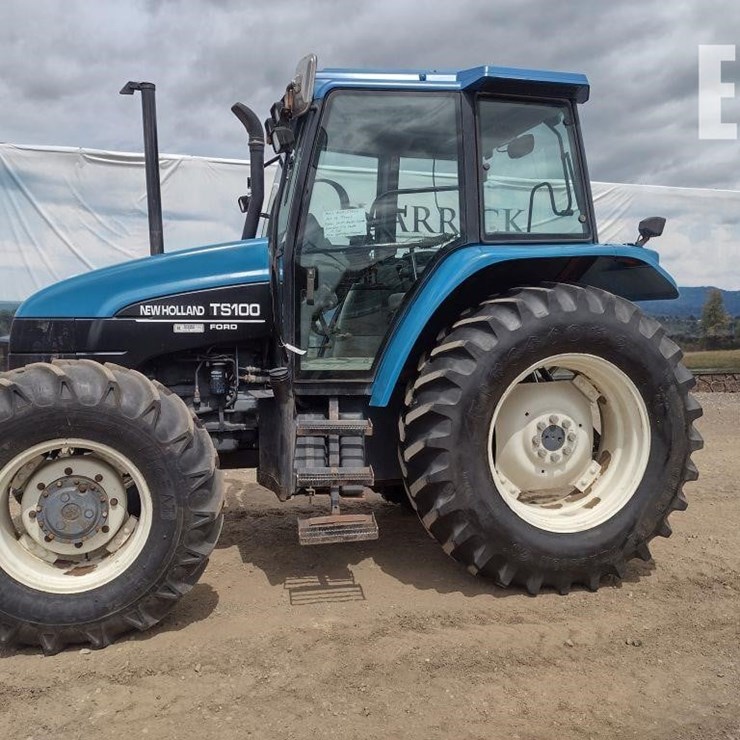 NEW HOLLAND TS100