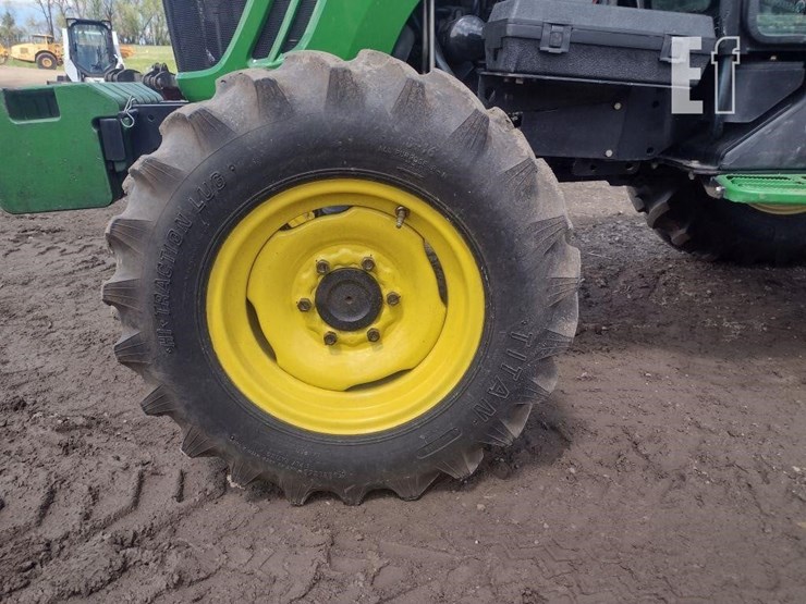 2010-john-deere-4720-image-19