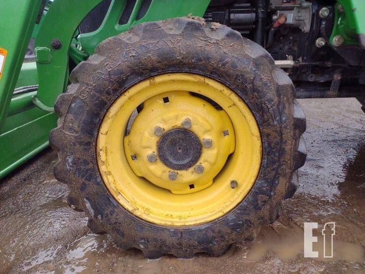 2011-john-deere-3720-image-18