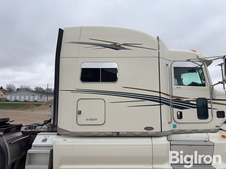 2011-peterbilt-386-image-17